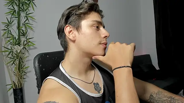 Giordano Russo online show from 01.11.25