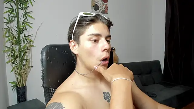 Giordano Russo online show from 02.16.25