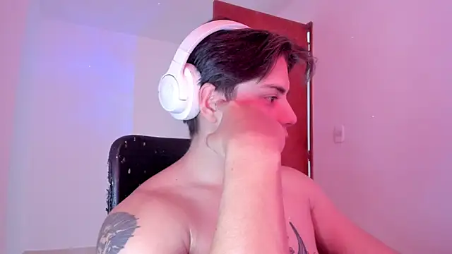 Giordano Russo online show from 09.22.25