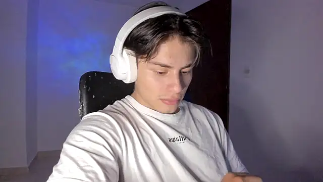 Giordano Russo online show from 09.26.25