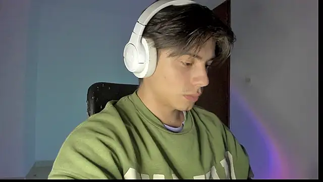 Giordano Russo online show from 10.17.25