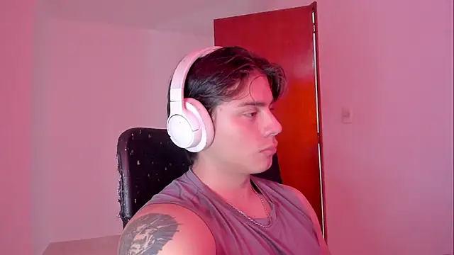 Giordano Russo online show from 11.06.25