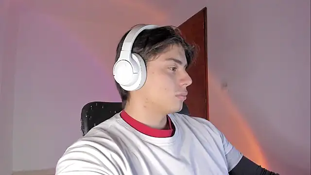 Giordano Russo online show from 04.02.26