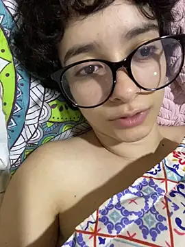 Snapshot of _Lunnaa_ chatting on 03.09.26 Lunnaa online show from 03.09.26