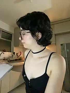 Snapshot of _Lunnaa_ chatting on 03.16.26 Lunnaa online show from 03.16.26