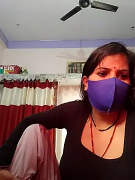 Snapshot of maahi-satva chatting on 11.17.25 maahi-satva online show from 11.17.25