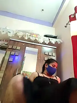 Snapshot of maahi-satva chatting on 11.30.25 maahi-satva online show from 11.30.25