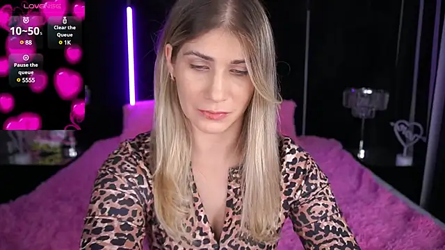 Snapshot of CassandraGood chatting on 12.03.24 CassandraGood online show from 12.03.24