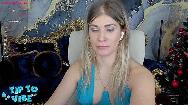 Snapshot of CassandraGood chatting on 01.06.25 CassandraGood online show from 01.06.25