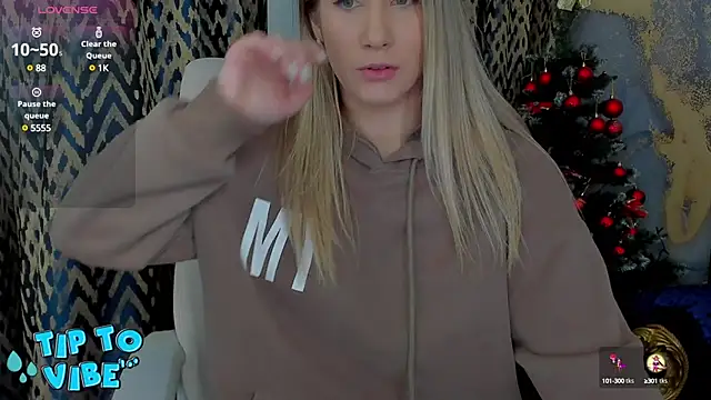 Snapshot of CassandraGood chatting on 01.19.25 CassandraGood online show from 01.19.25