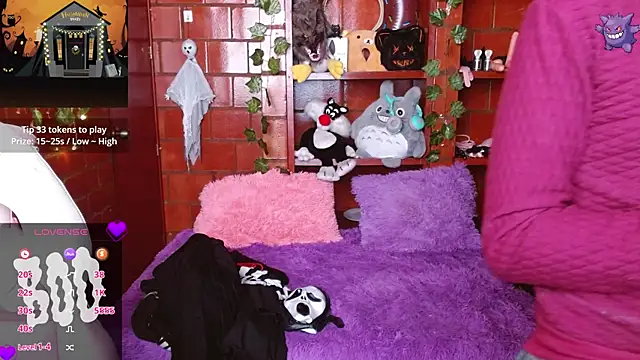 MidoriQuiinn online show from 10.29.25