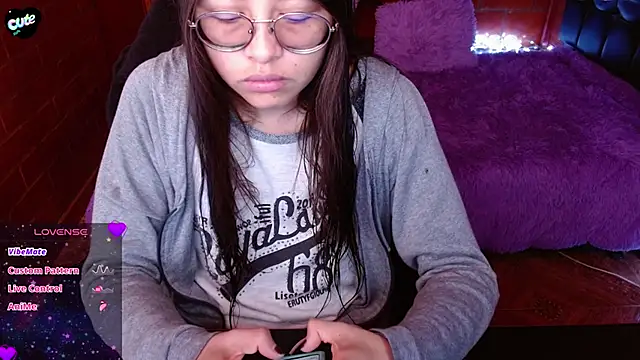 MidoriQuiinn online show from 04.01.26