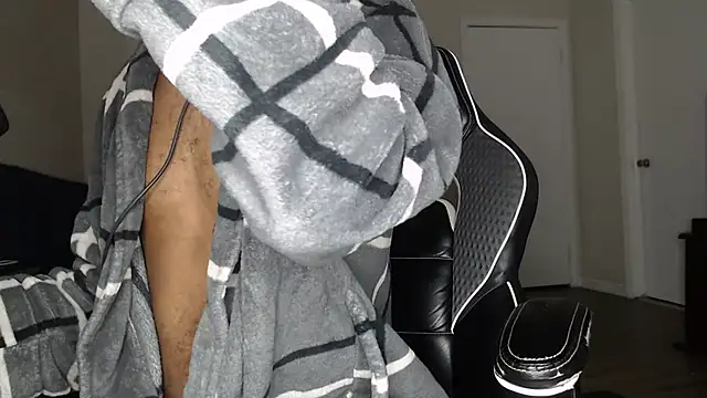 Snapshot of ChrisVacher chatting on 12.15.25 ChrisVacher online show from 12.15.25