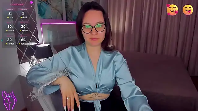 EsterLogan online show from 03.21.25