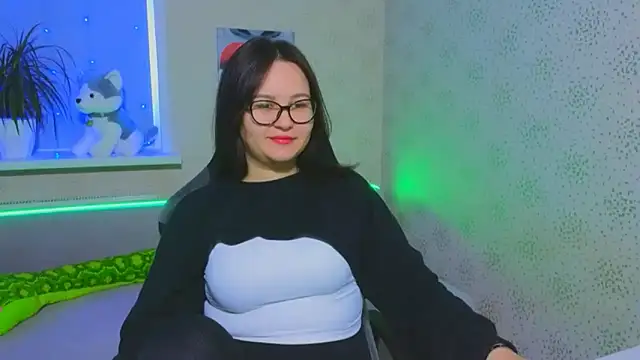 EsterLogan online show from 12.14.25