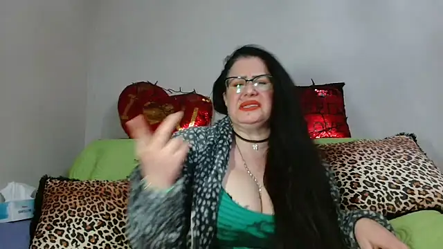 x  KHALEESI  x online show from 02.11.25