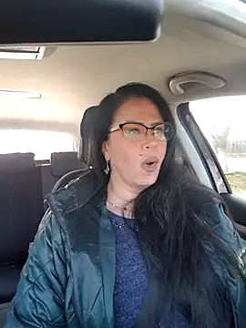 x  KHALEESI  x online show from 11.12.25