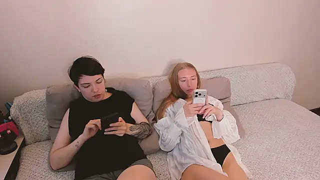 secret dreams   online show from 07.03.26
