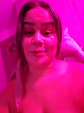 Snapshot of sweet_lucia chatting on 01.06.25 sweet lucia online show from 01.06.25