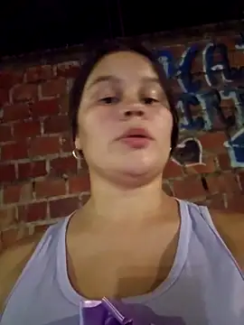 Snapshot of sweet_lucia chatting on 11.06.25 sweet lucia online show from 11.06.25