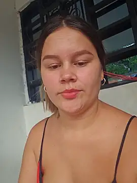 Snapshot of sweet_lucia chatting on 11.09.25 sweet lucia online show from 11.09.25