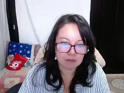 Snapshot of Sonialorens_ chatting on 12.14.24 Sonialorens  online show from 12.14.24