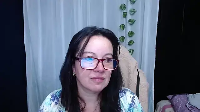 Snapshot of Sonialorens_ chatting on 01.09.25 Sonialorens  online show from 01.09.25