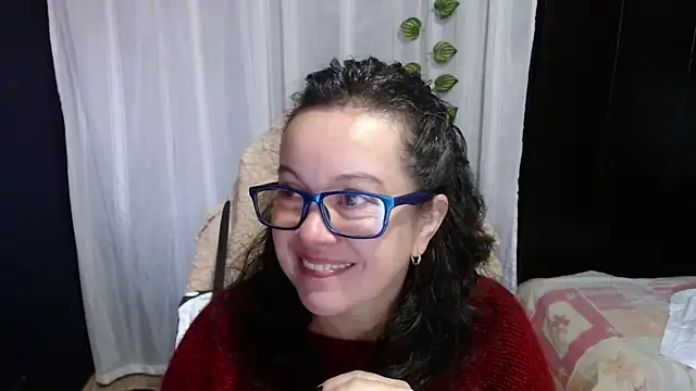 Snapshot of Sonialorens_ chatting on 01.14.25 Sonialorens  online show from 01.14.25