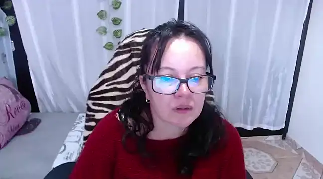 Snapshot of Sonialorens_ chatting on 02.05.25 Sonialorens  online show from 02.05.25