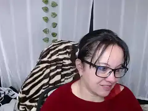 Snapshot of Sonialorens_ chatting on 02.10.25 Sonialorens  online show from 02.10.25