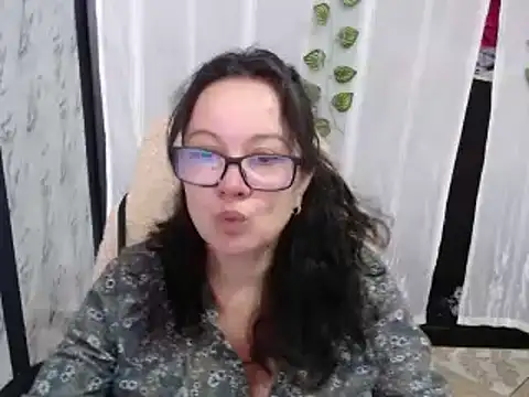 Snapshot of Sonialorens_ chatting on 02.27.25 Sonialorens  online show from 02.27.25
