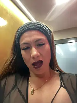 Snapshot of angelitasexy81 chatting on 12.10.24 angelitasexy81 online show from 12.10.24