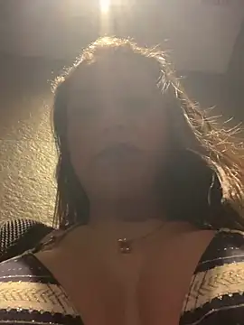 Snapshot of angelitasexy81 chatting on 01.31.25 angelitasexy81 online show from 01.31.25