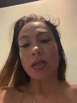 Snapshot of angelitasexy81 chatting on 01.31.25 angelitasexy81 online show from 01.31.25