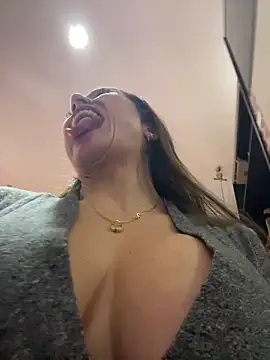 Snapshot of angelitasexy81 chatting on 02.26.25 angelitasexy81 online show from 02.26.25