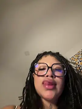 IamSashaLuv online show from 03.02.25