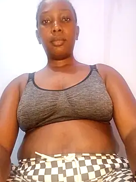 queennisha2 online show from 02.16.26