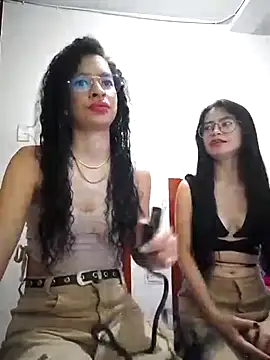 Snapshot of lorena_allison_ chatting on 12.01.24 lorena allison online show from 12.01.24