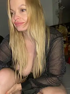 Lisavontease online show from 06.07.26