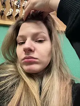 MaryHiggins online show from 12.17.25