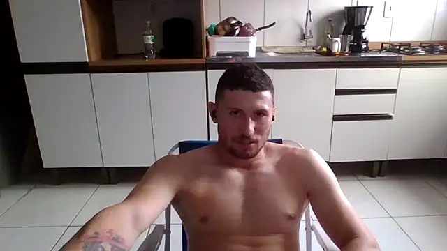 Snapshot of Juninho5755 chatting on 02.12.26 Juninho5755 online show from 02.12.26