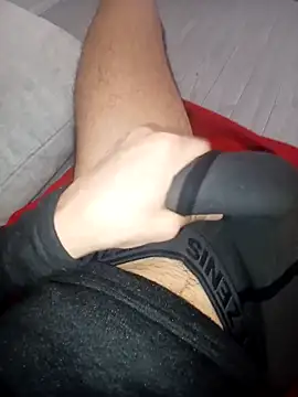 Snapshot of QuietBoy chatting on 02.10.26 QuietBoy online show from 02.10.26