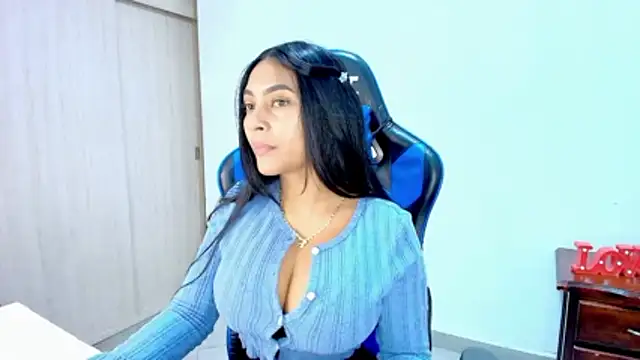 sophiax-x online show from 01.06.26