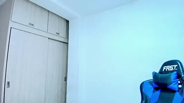 sophiax-x online show from 01.16.26