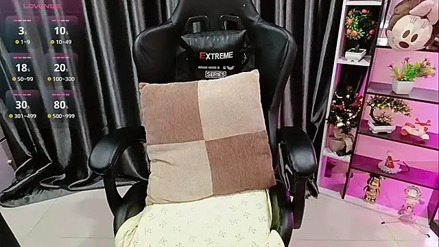 Yuki-yio online show from 01.10.26