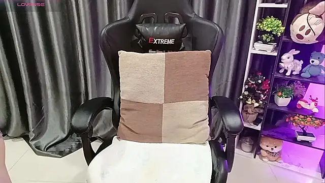 Yuki-yio online show from 03.27.26