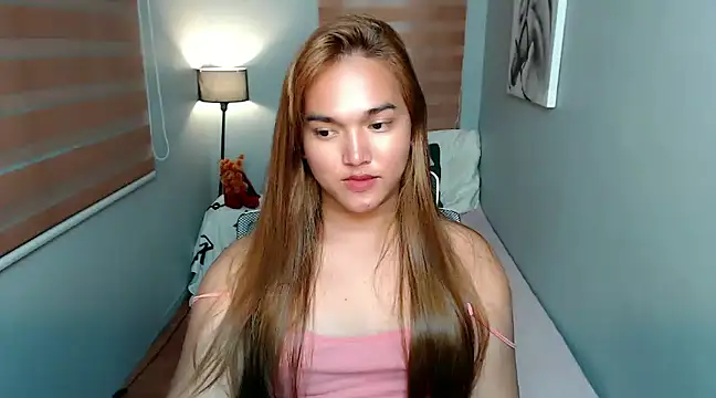 Snapshot of MoaningKylie chatting on 12.09.24 MoaningKylie online show from 12.09.24