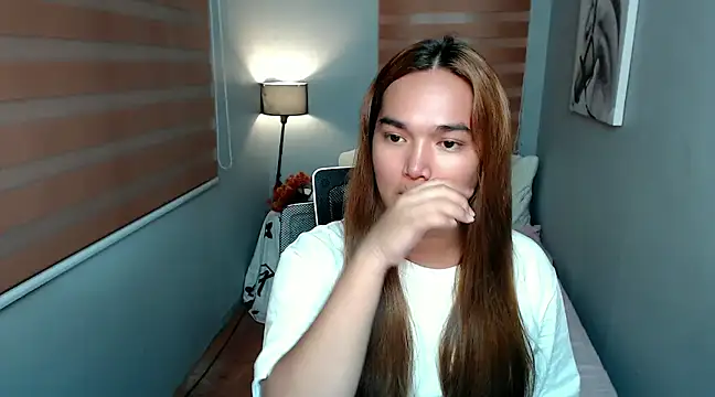 Snapshot of MoaningKylie chatting on 01.09.25 MoaningKylie online show from 01.09.25