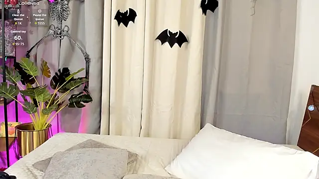 Amy art online show from 10.08.25