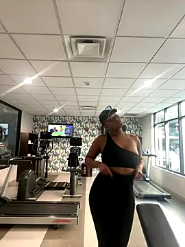 Snapshot of HoneyDripHer chatting on 09.29.25 HoneyDripHer online show from 09.29.25